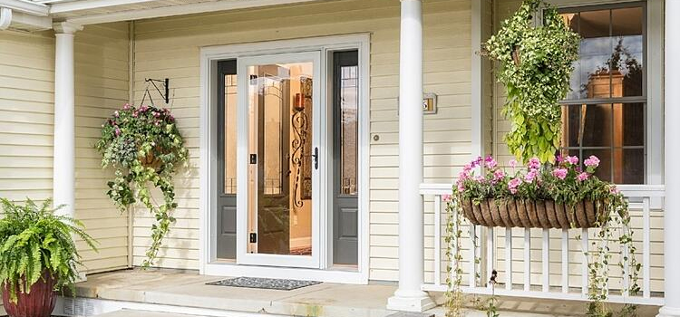 screen door installation in Glen Avon