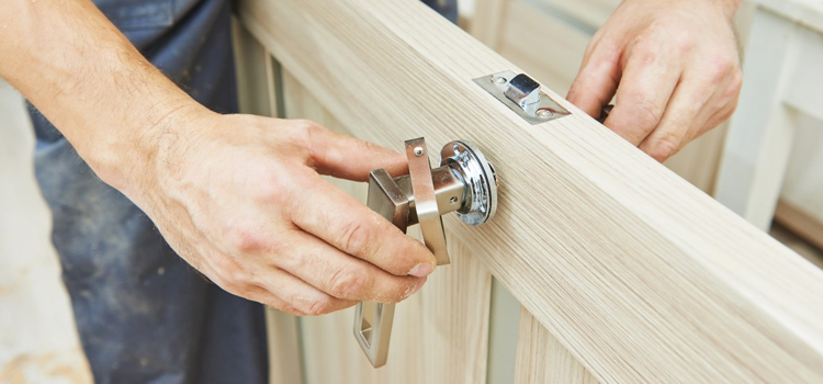 interior door repair Glen Avon